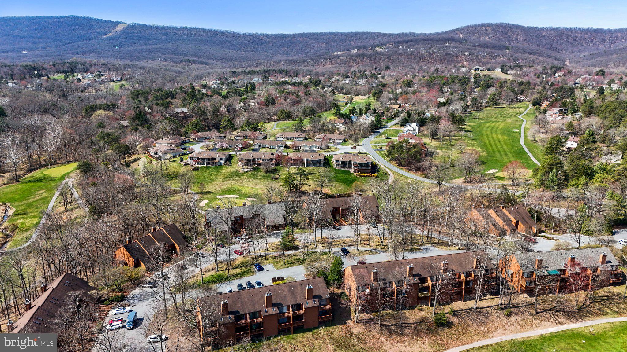 THE WOODS - Residential