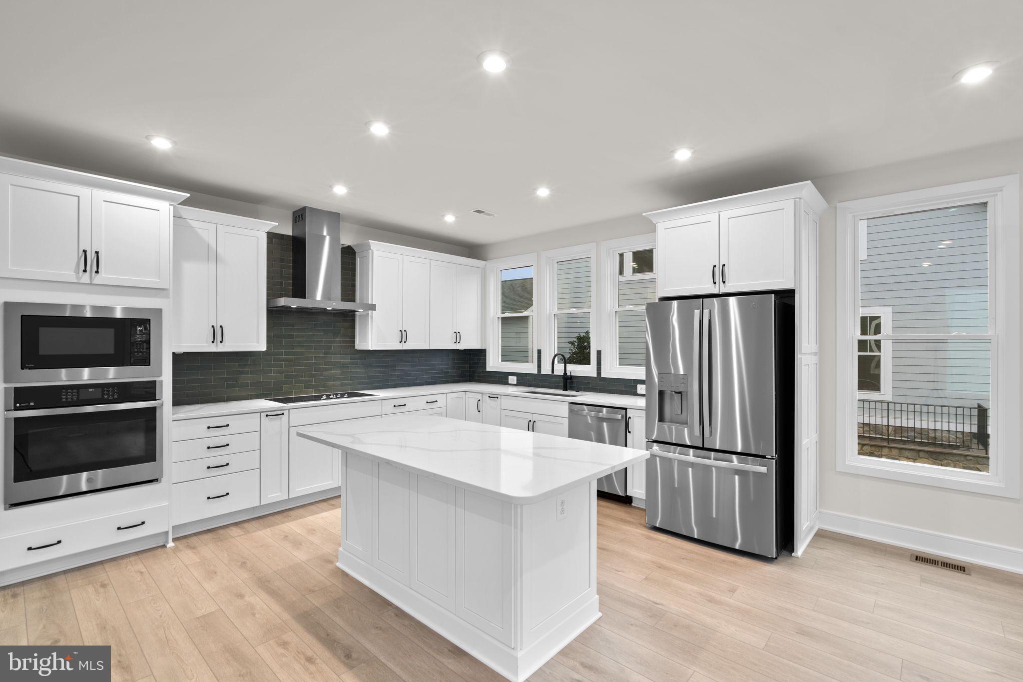 HERITAGE AT MARSHALL - Residential