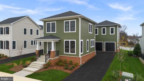 4253 MANOR DRIVE MARSHALL VA 20115