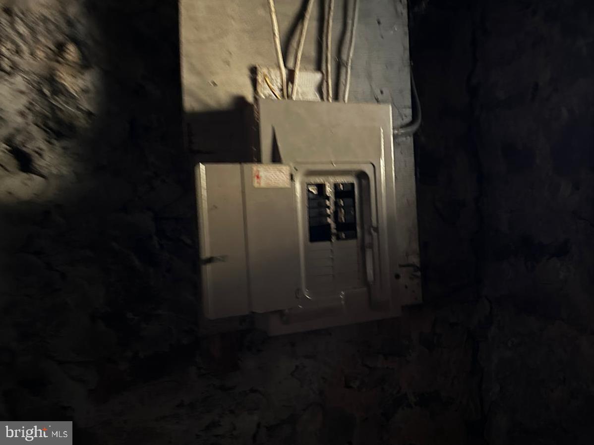 MILL HILL - Residential