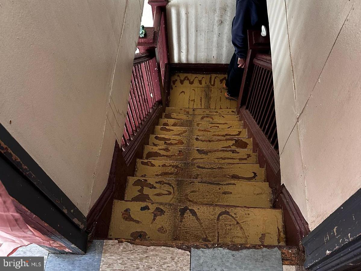 MILL HILL - Residential