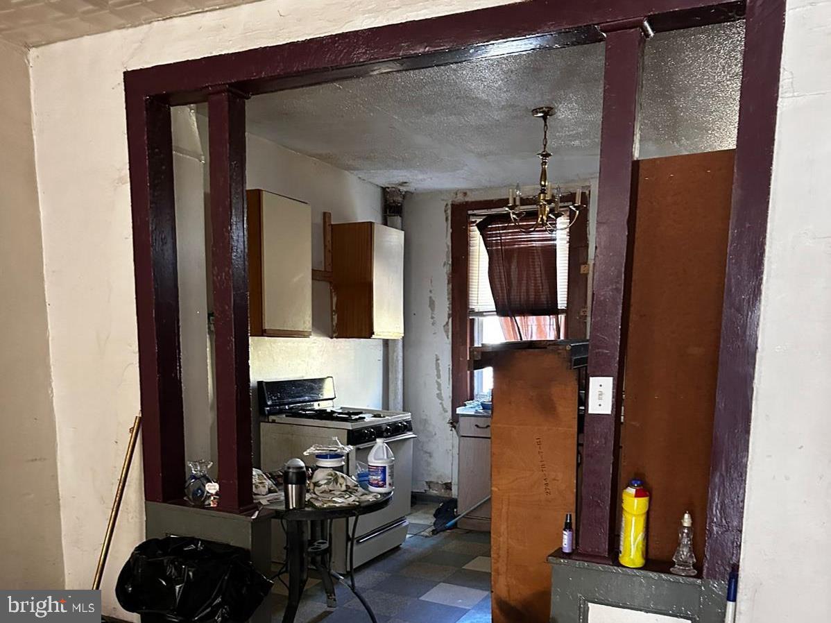 MILL HILL - Residential