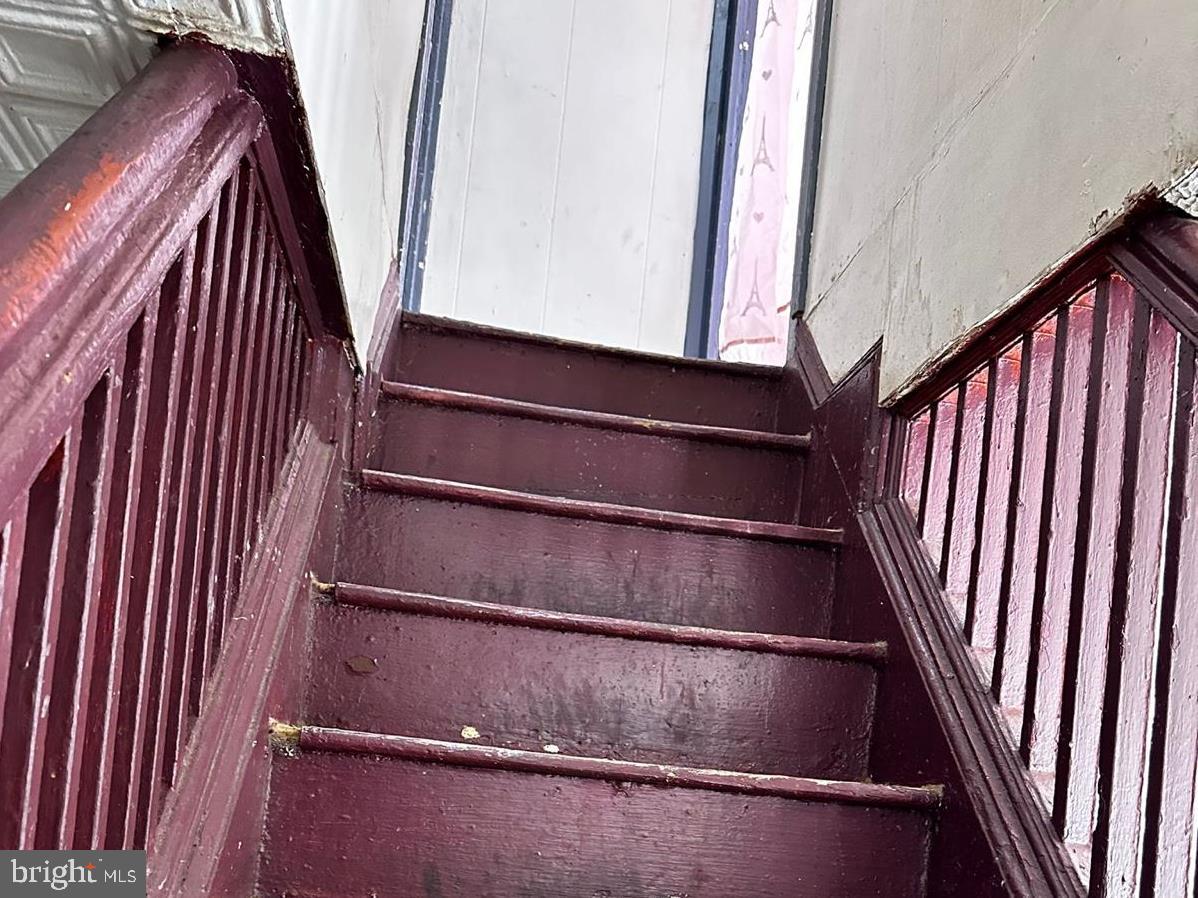 MILL HILL - Residential