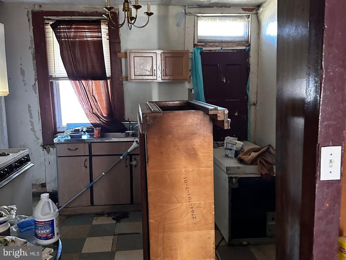 MILL HILL - Residential