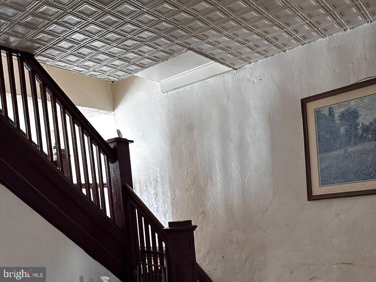 MILL HILL - Residential