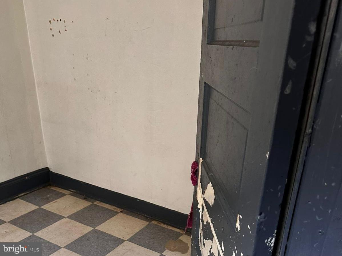 MILL HILL - Residential