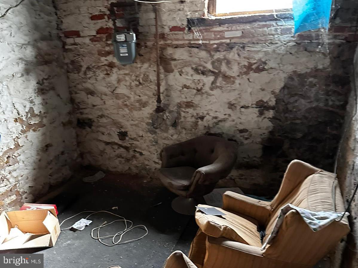 MILL HILL - Residential