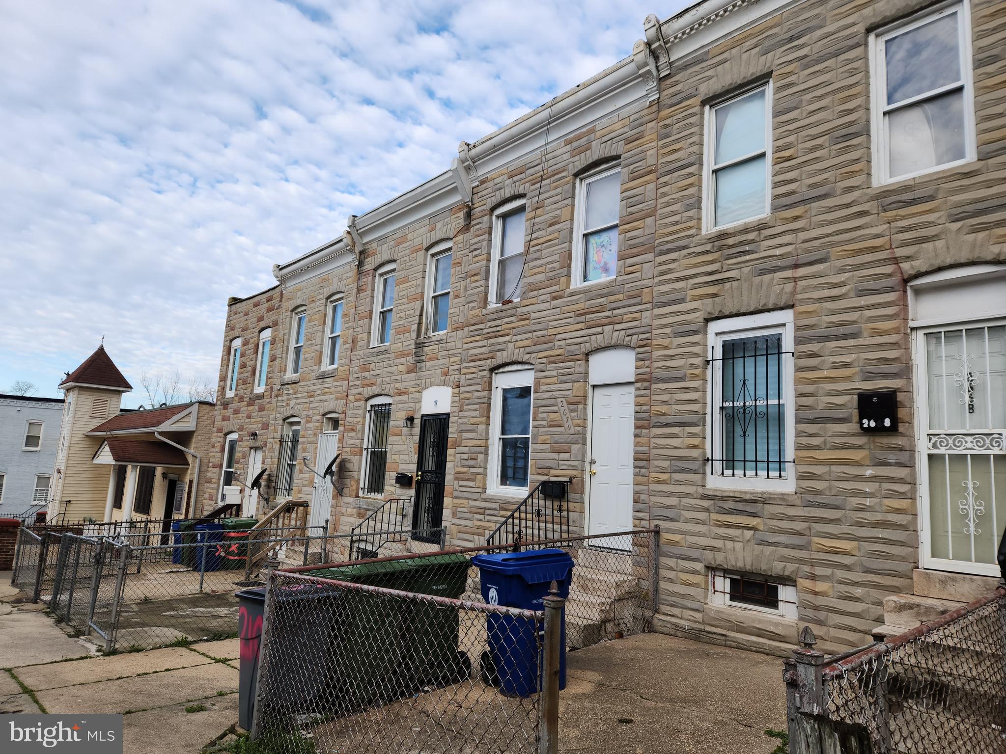 MILL HILL - Residential