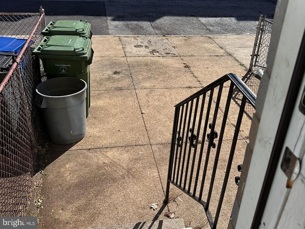 MILL HILL - Residential