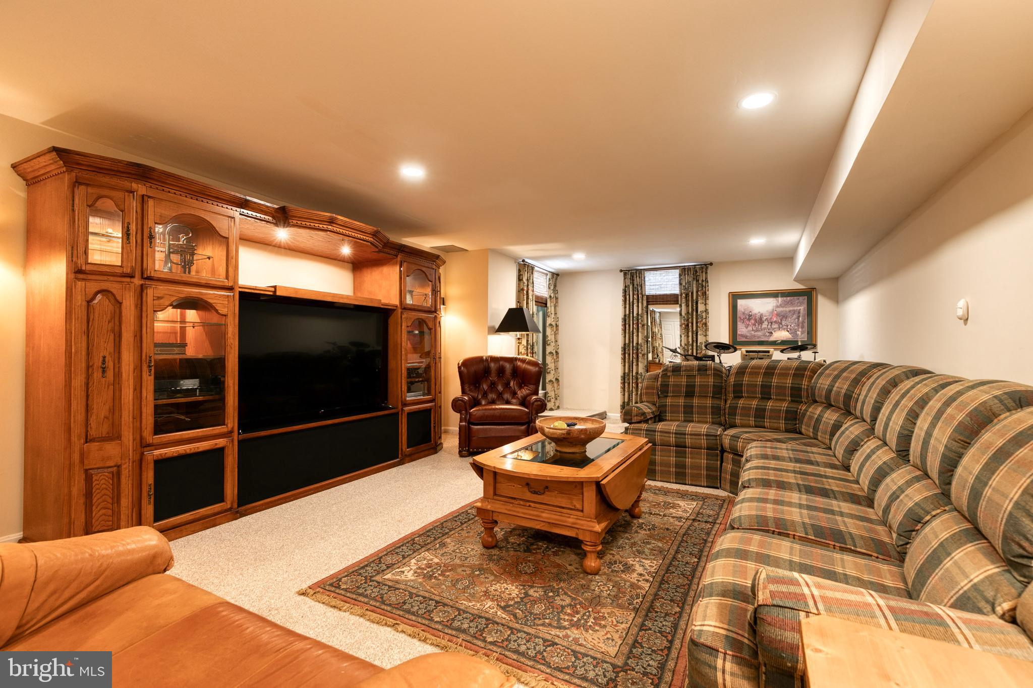 FOX RUN - Residential