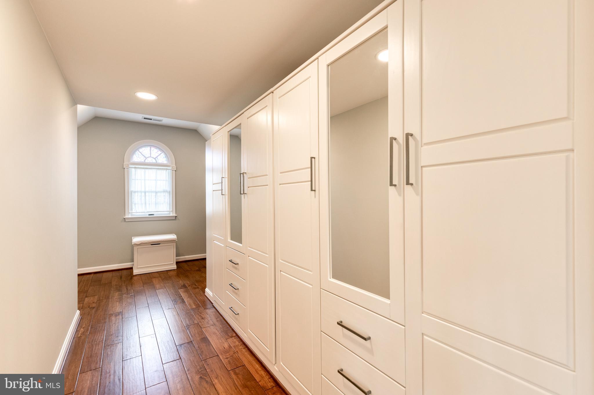 FOX RUN - Residential