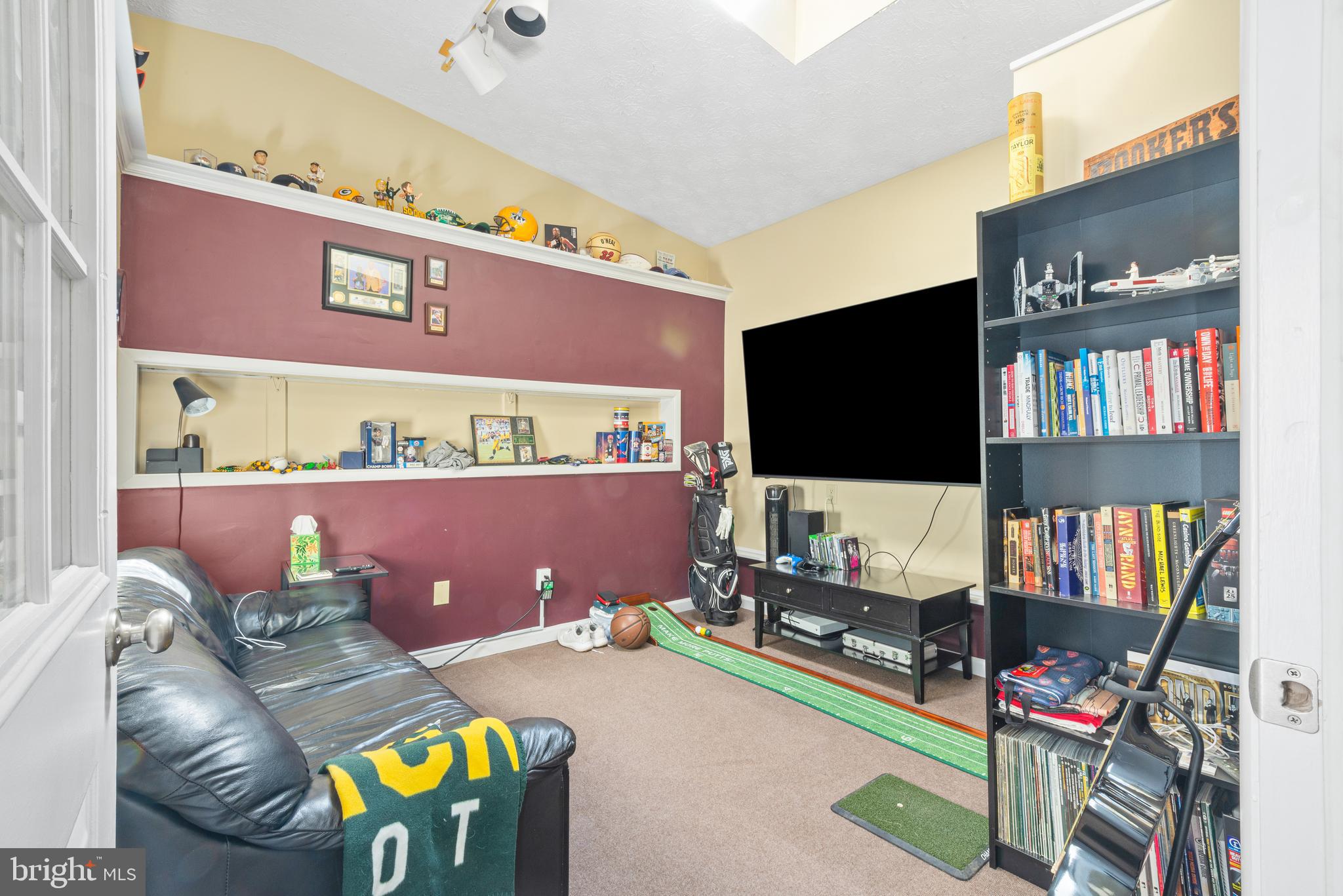 PLEASANT VALLEY - Residential