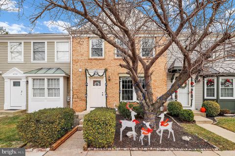 Photo of 6318 New Haven Court, FREDERICK, MD 21703 (MLS # MDFR2074490)