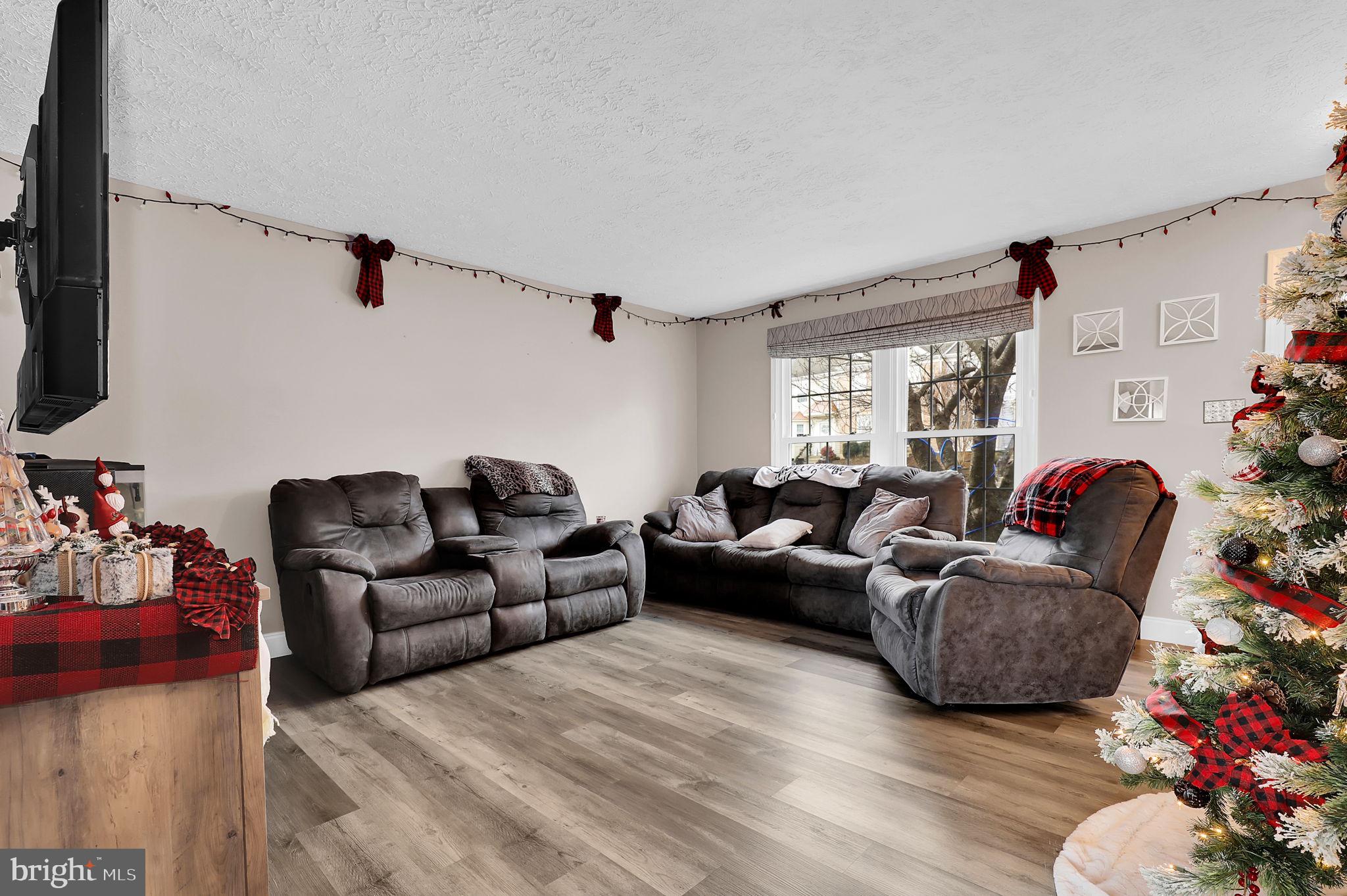 BALLENGER CREEK MEADOWS - Residential