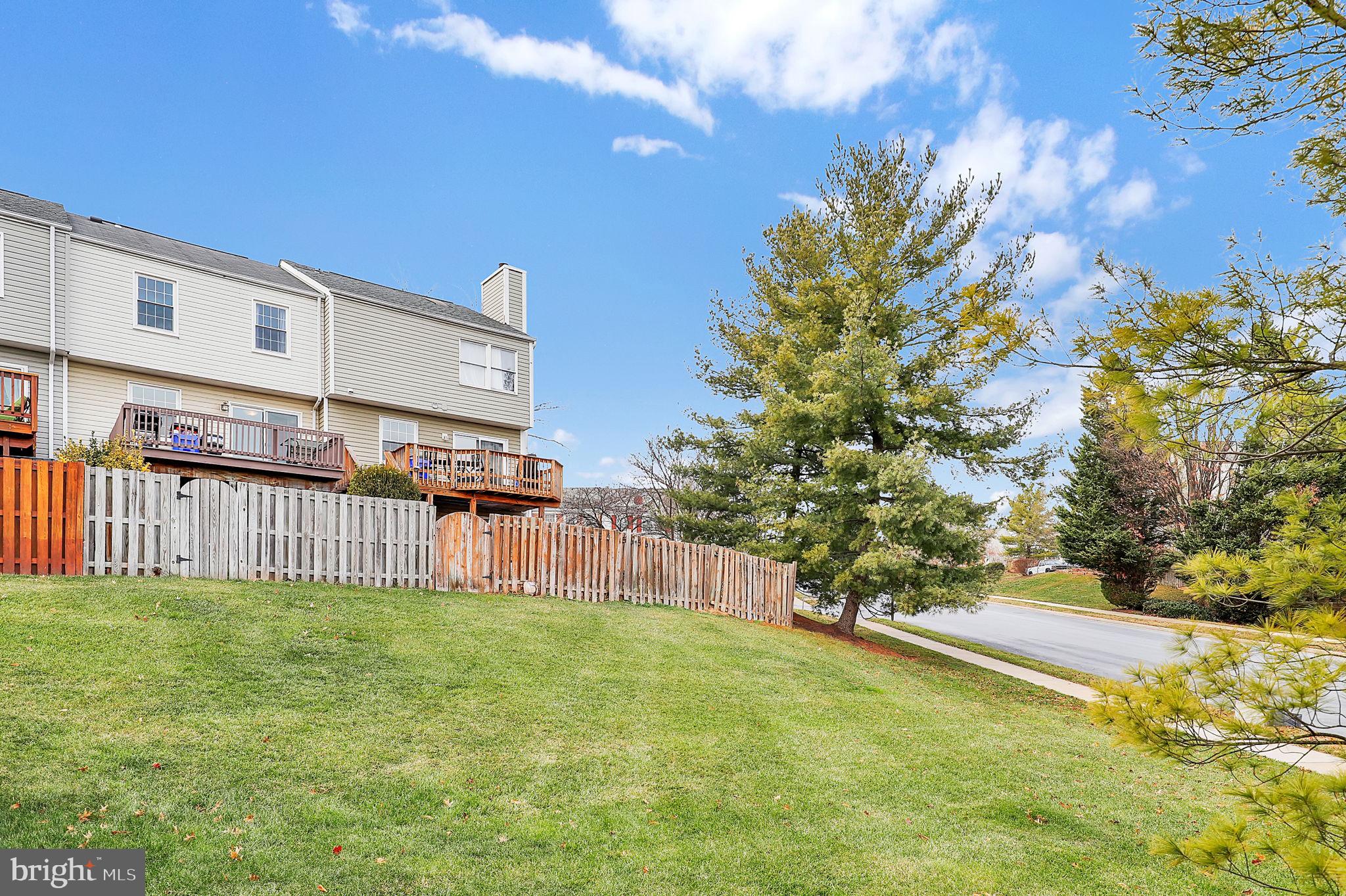 BALLENGER CREEK MEADOWS - Residential