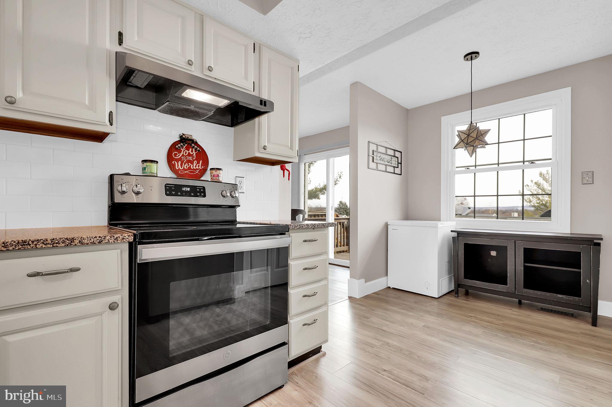 BALLENGER CREEK MEADOWS - Residential