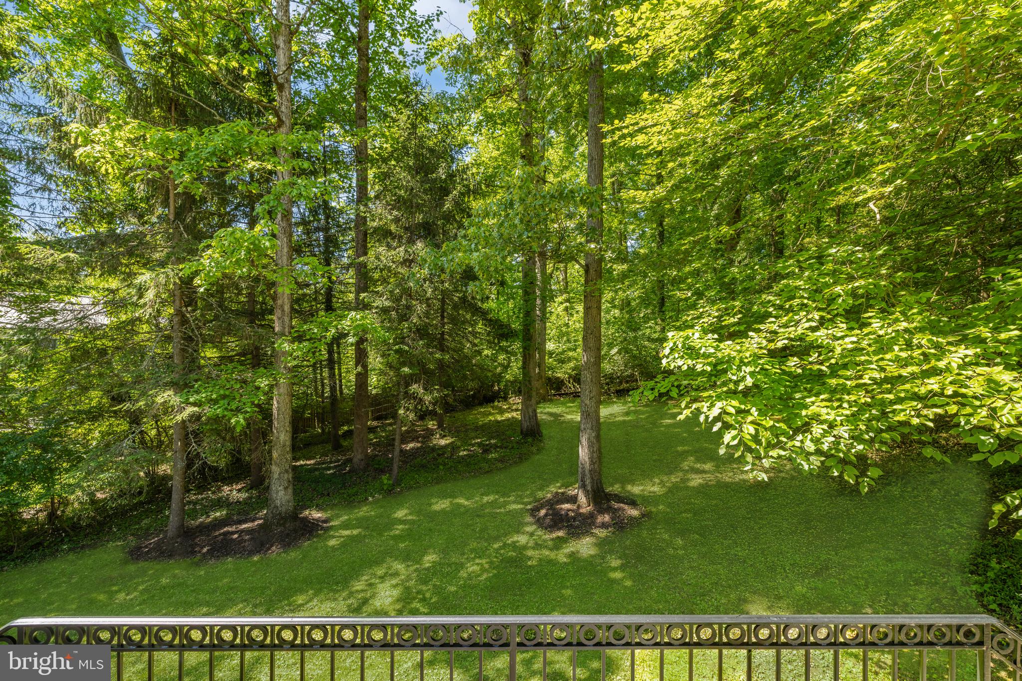 BRADLEY HILLS GROVE - Residential