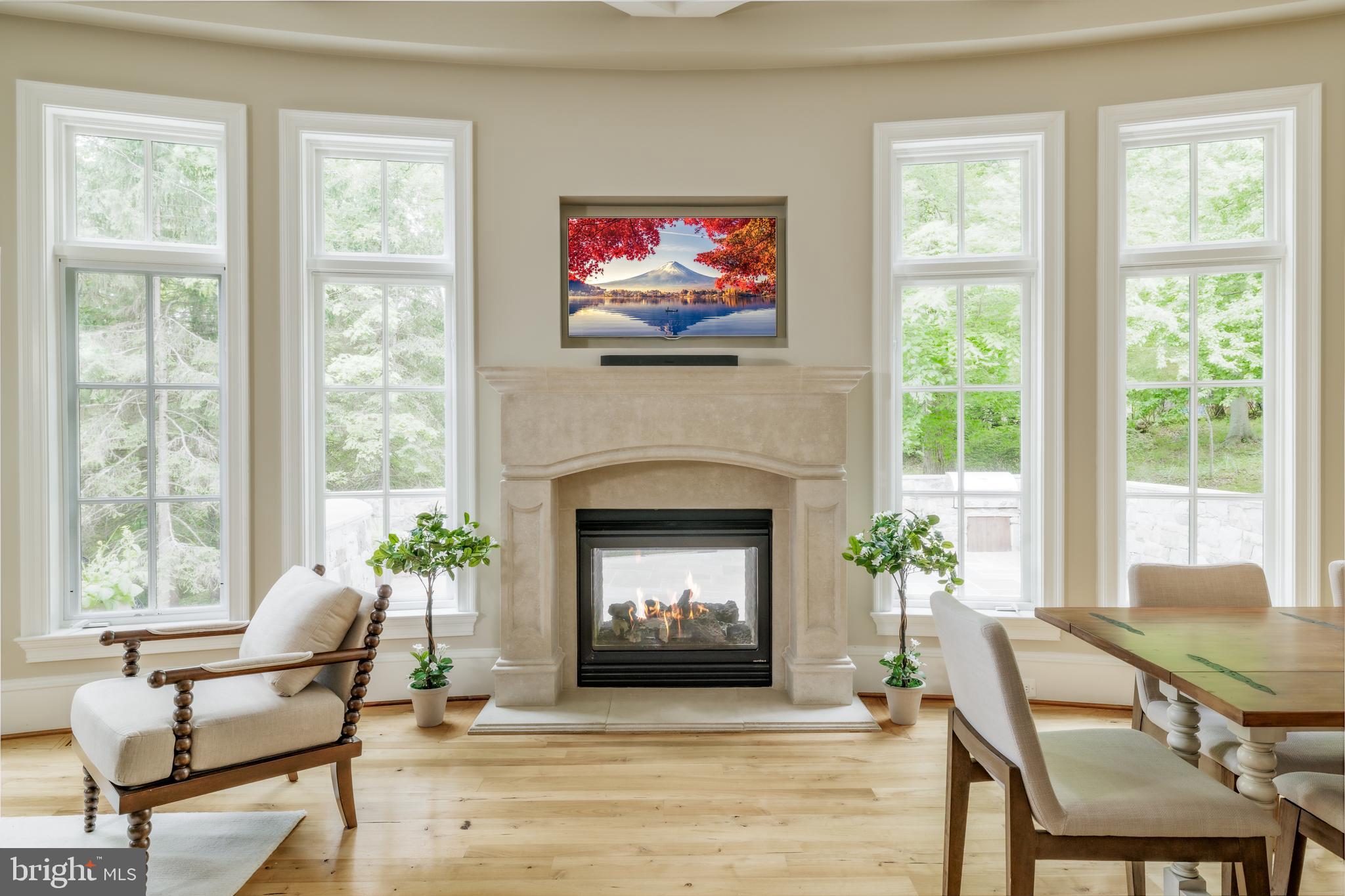 BRADLEY HILLS GROVE - Residential