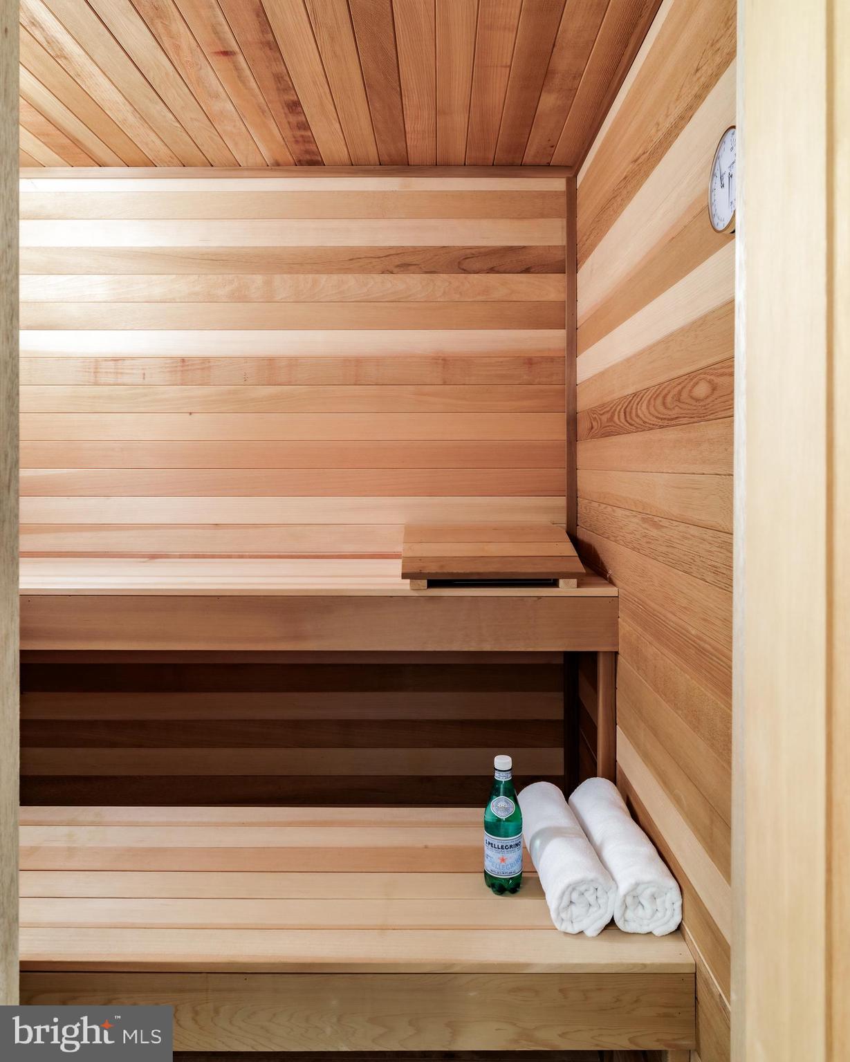 BRADLEY HILLS GROVE - Residential