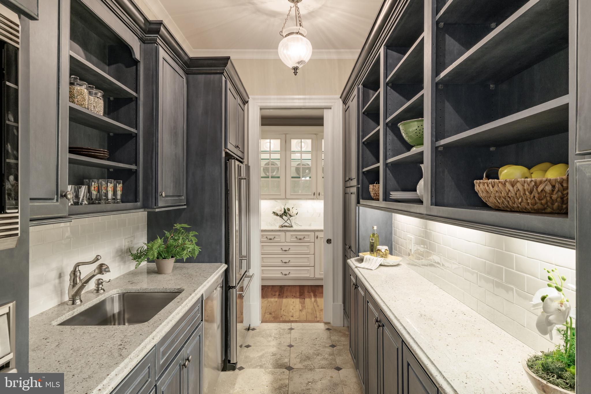 BRADLEY HILLS GROVE - Residential