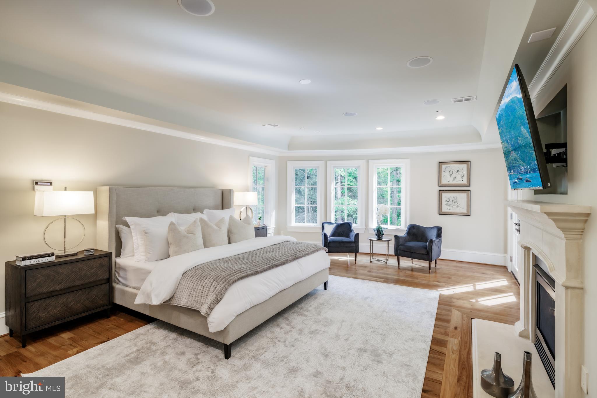 BRADLEY HILLS GROVE - Residential