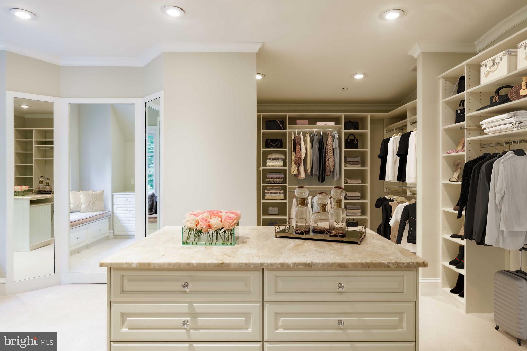 BRADLEY HILLS GROVE - Residential