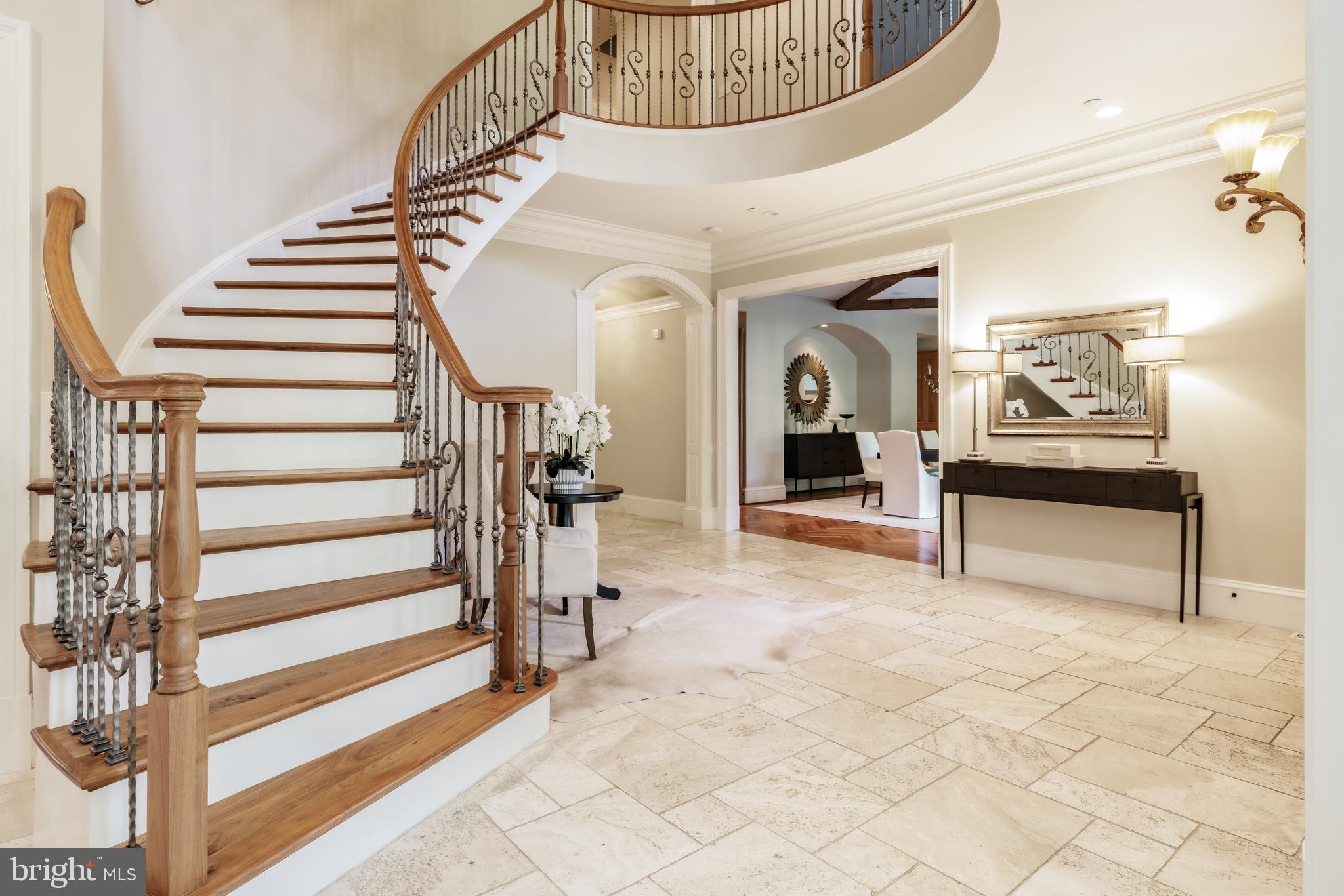 BRADLEY HILLS GROVE - Residential