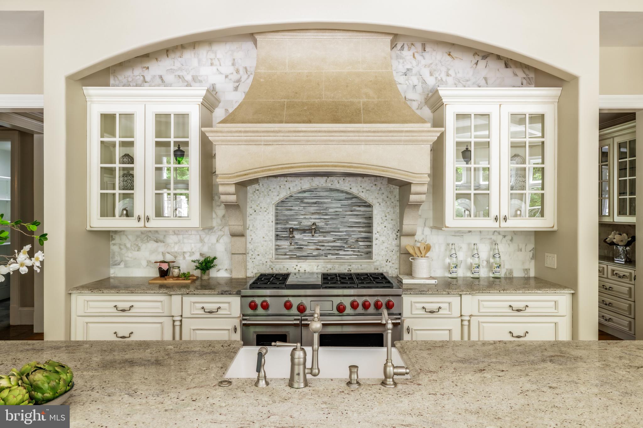 BRADLEY HILLS GROVE - Residential