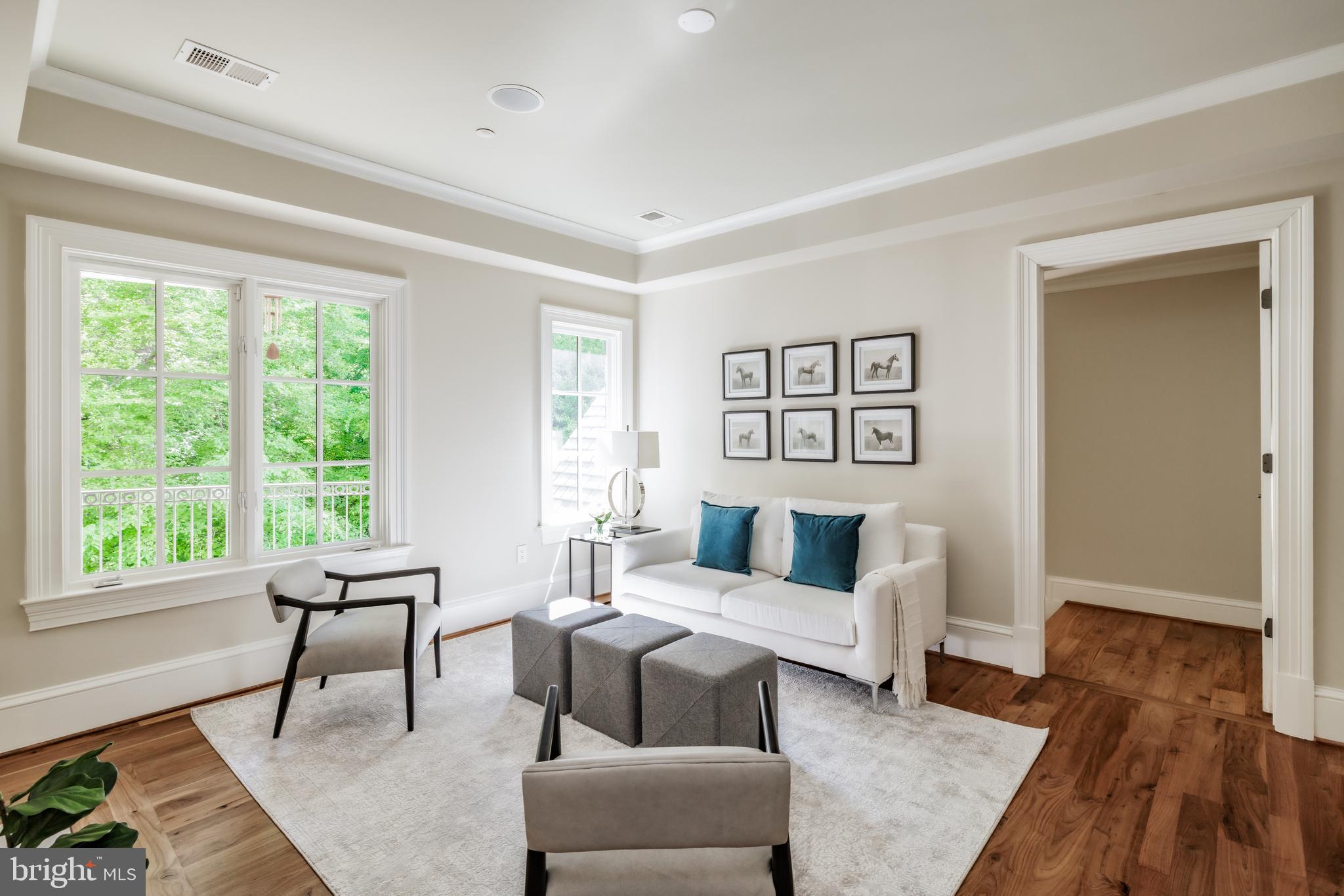 BRADLEY HILLS GROVE - Residential