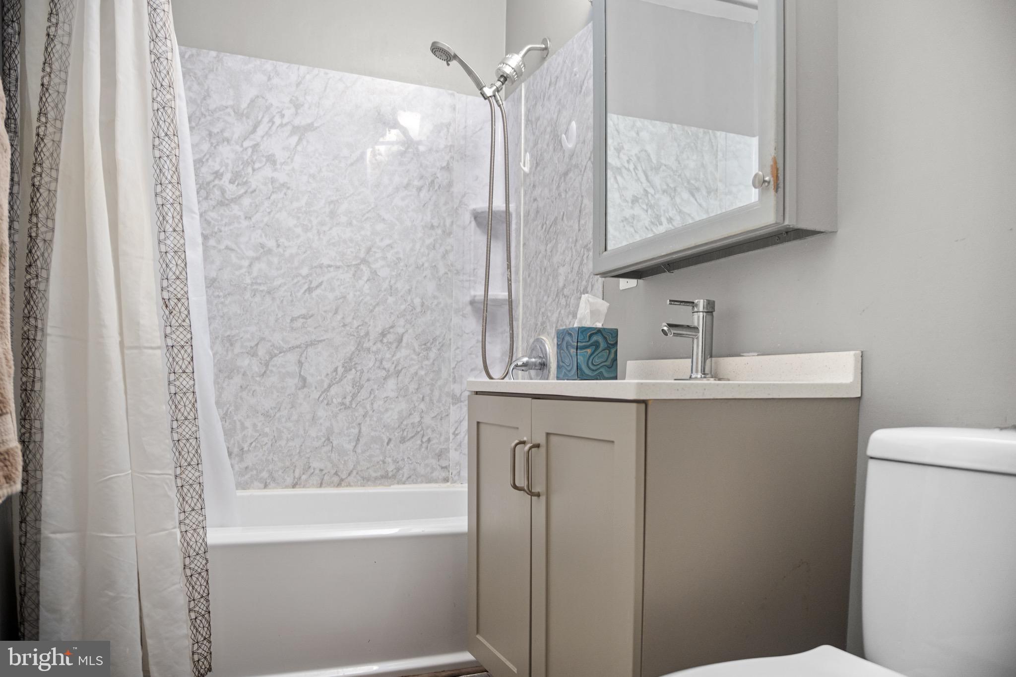 BELLE AMI CONDO-PHASE 1> - Residential