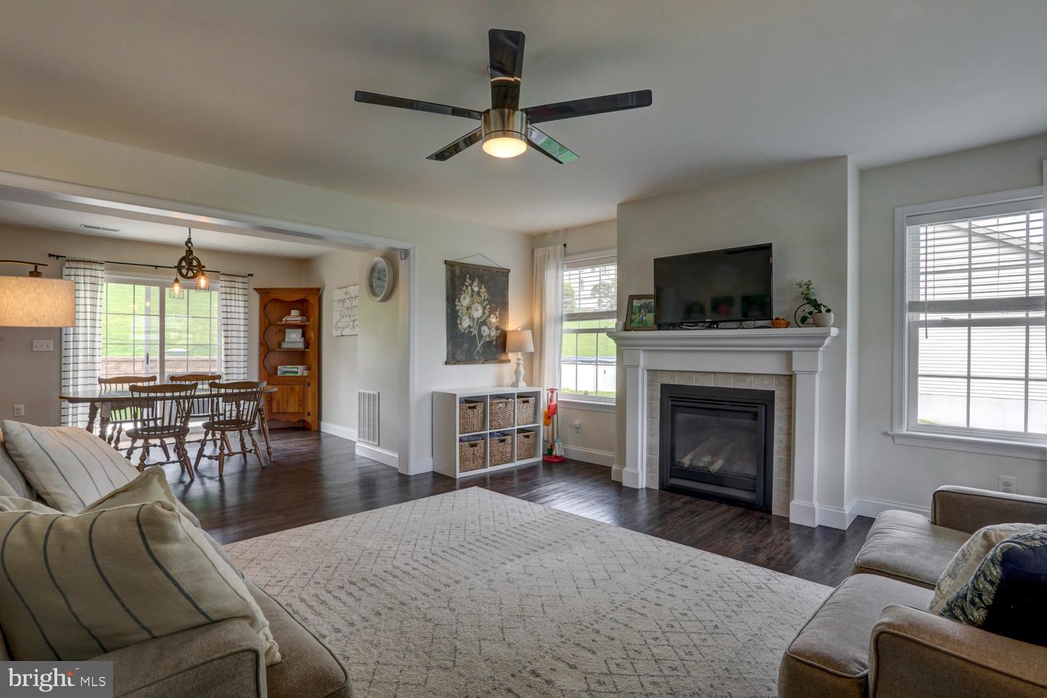 FAIRVILLE HEIGHTS - Residential