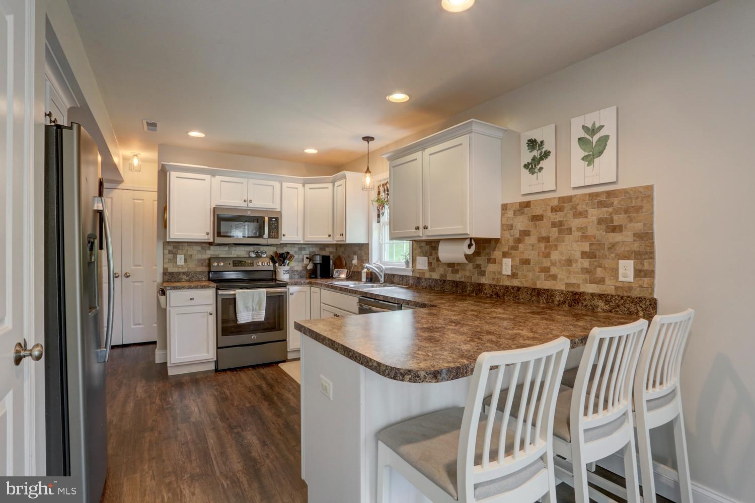 FAIRVILLE HEIGHTS - Residential