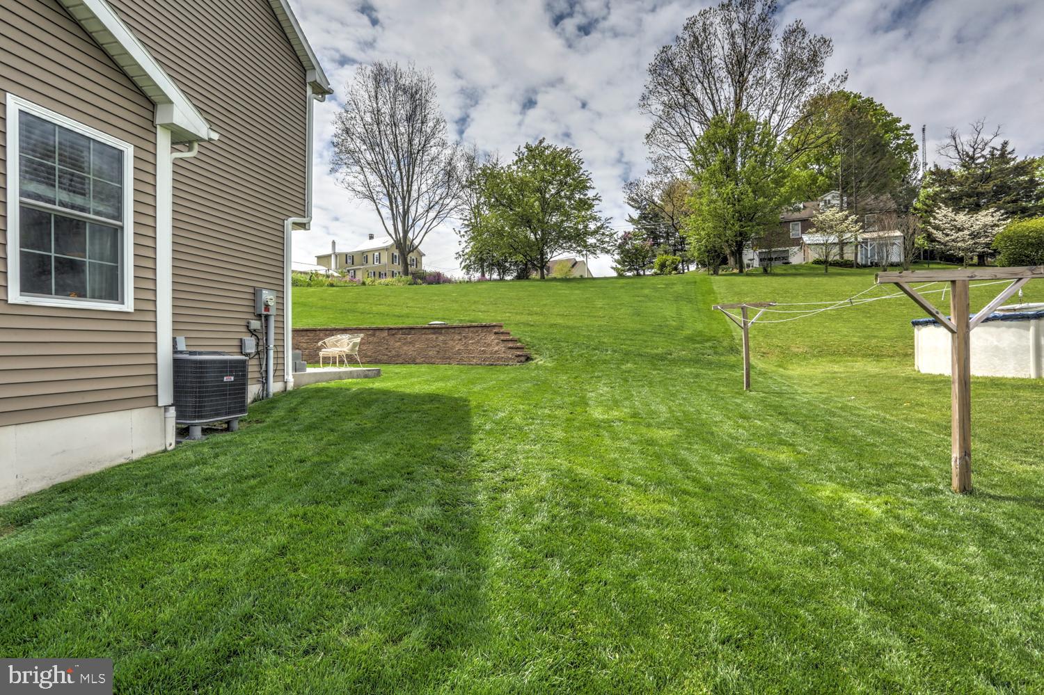 FAIRVILLE HEIGHTS - Residential