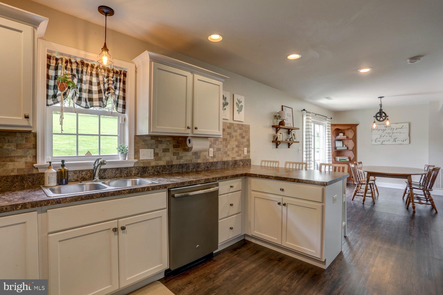 FAIRVILLE HEIGHTS - Residential