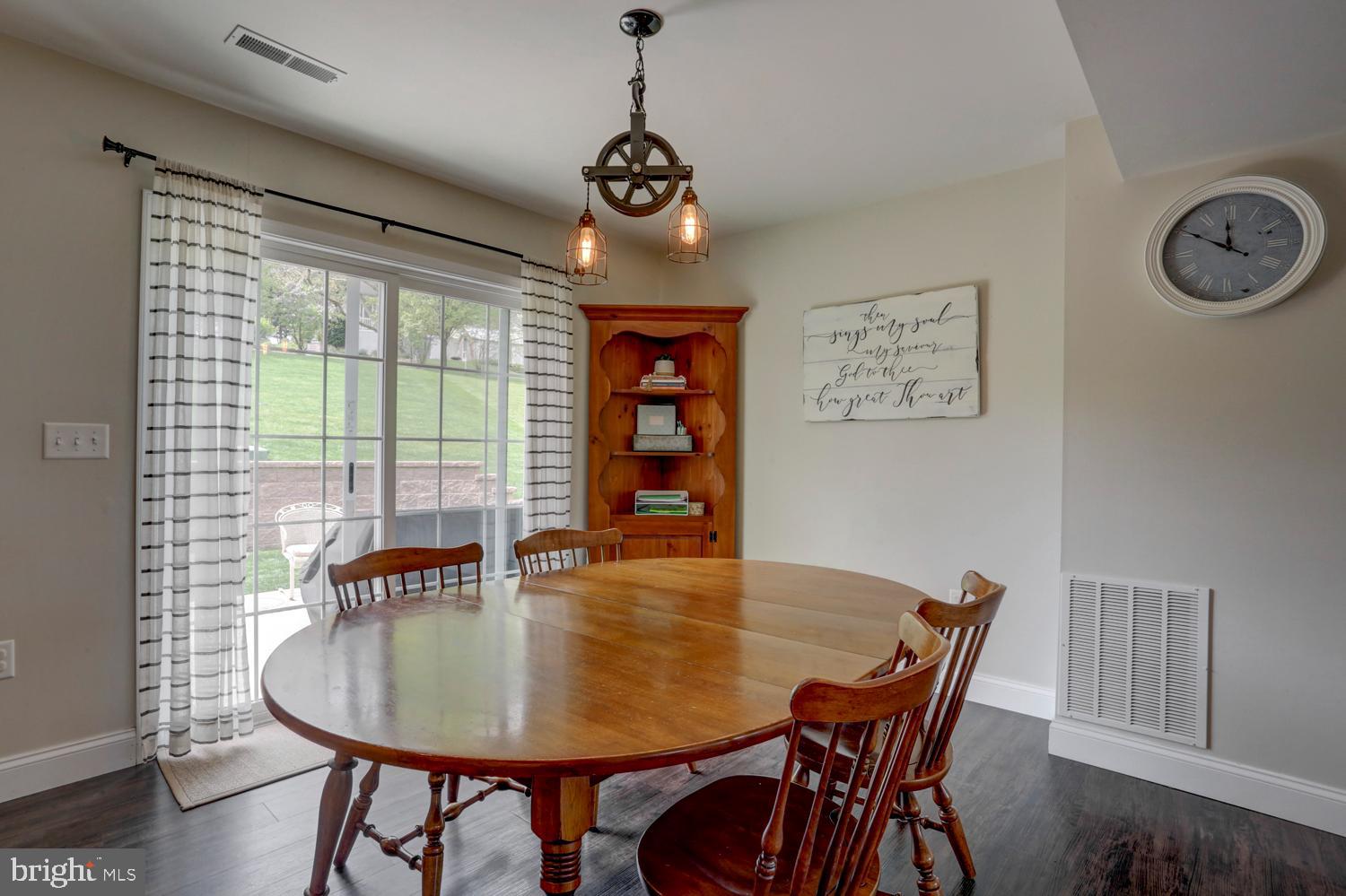 FAIRVILLE HEIGHTS - Residential