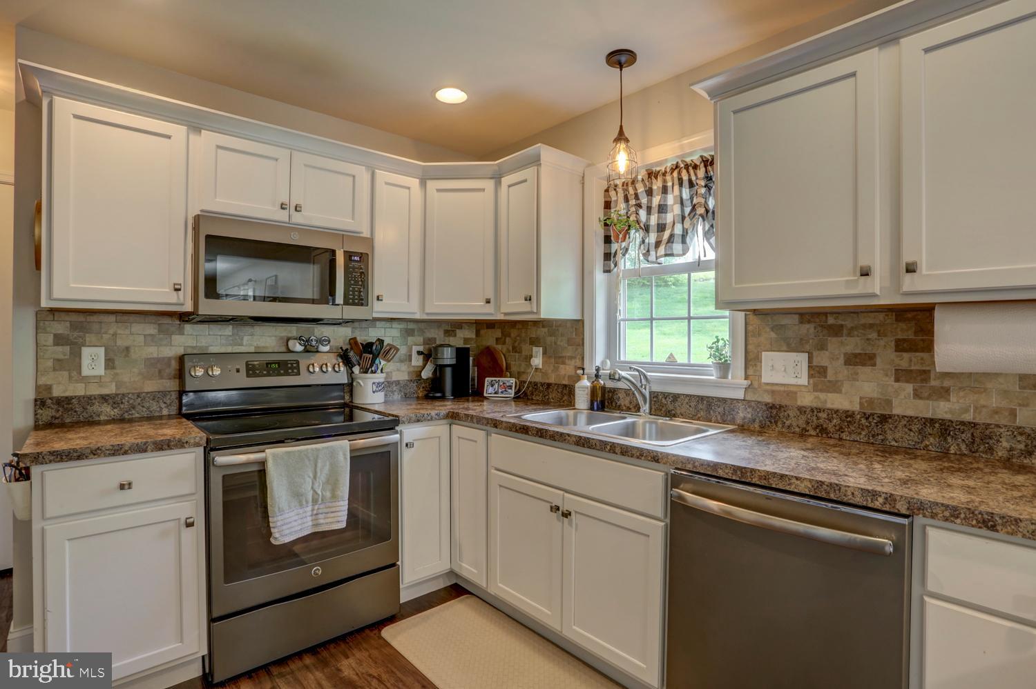 FAIRVILLE HEIGHTS - Residential