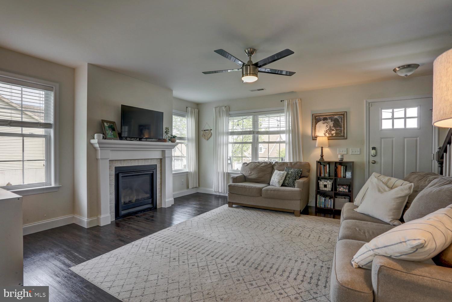 FAIRVILLE HEIGHTS - Residential