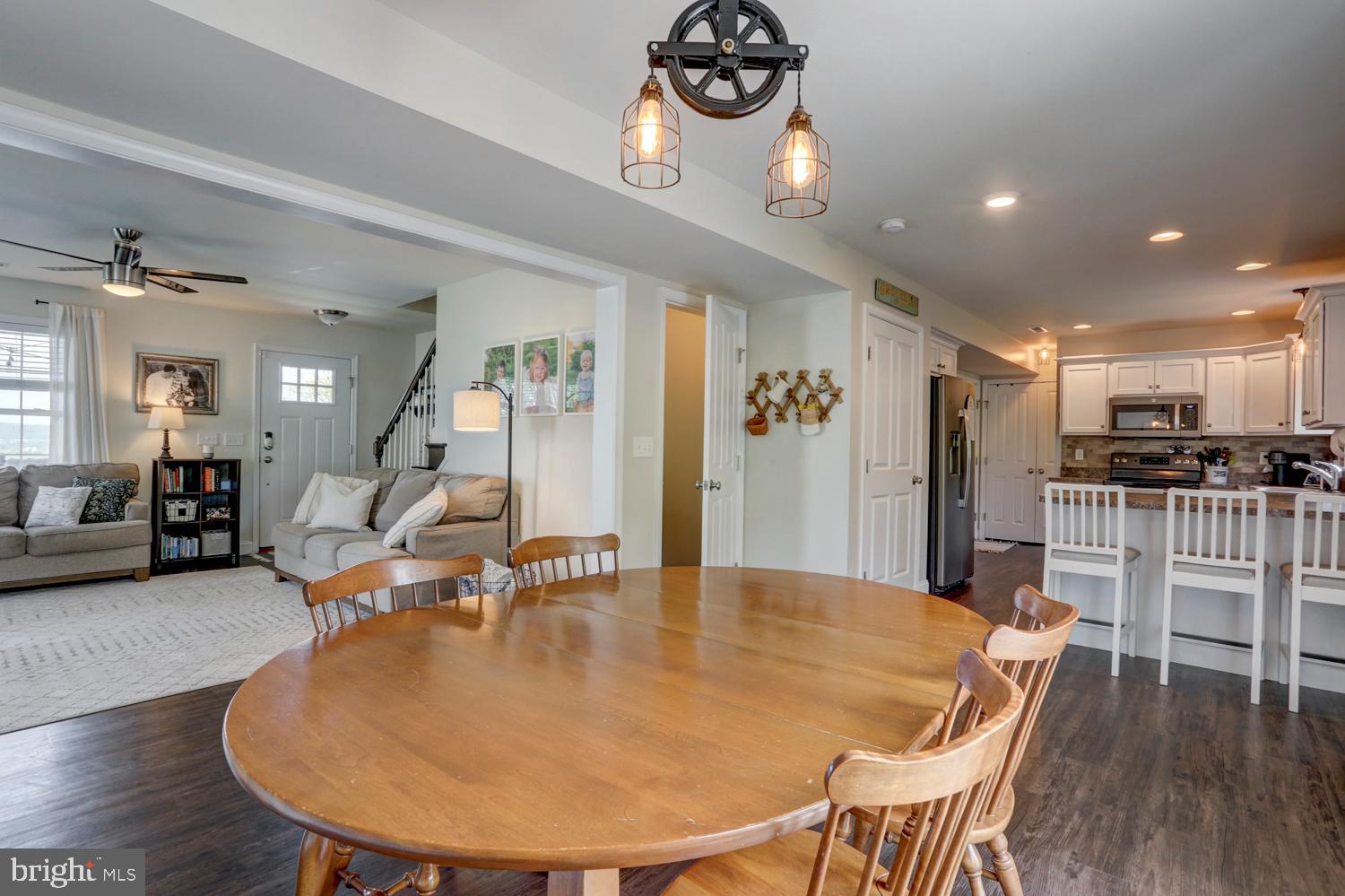 FAIRVILLE HEIGHTS - Residential