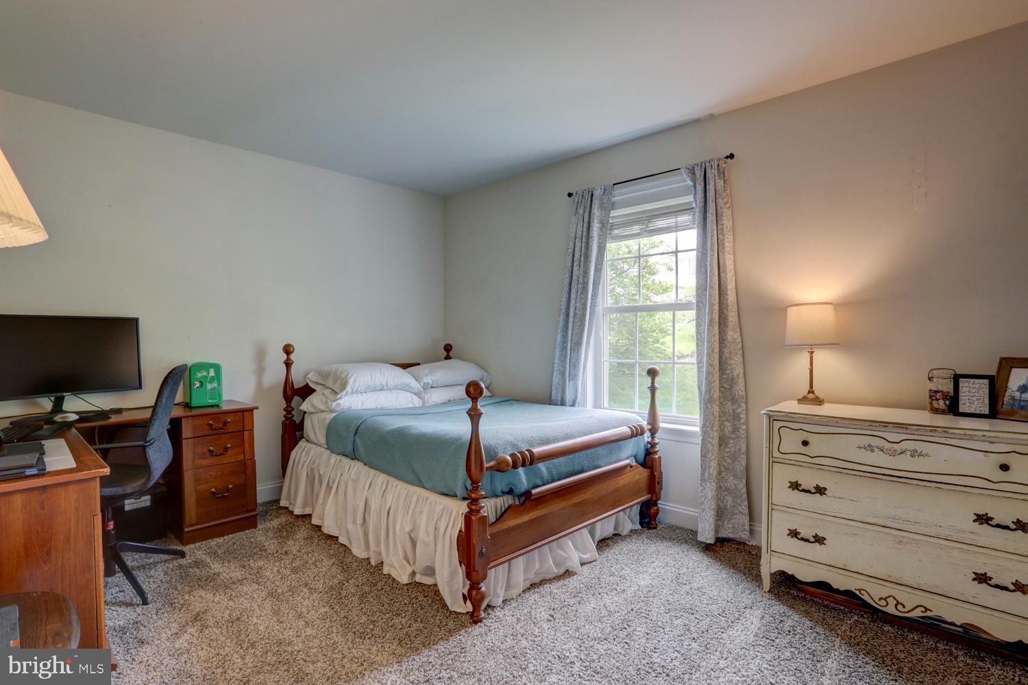 FAIRVILLE HEIGHTS - Residential