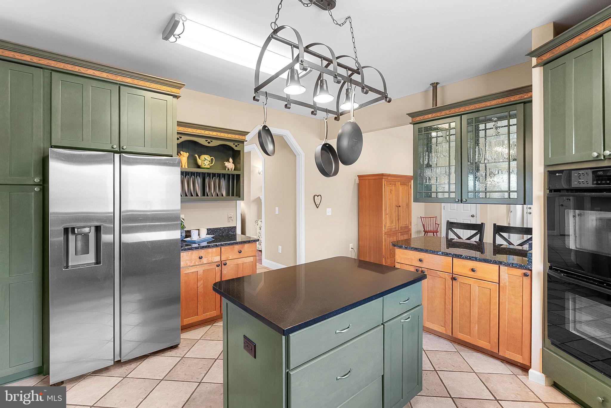 HERITAGE HEIGHTS - Residential