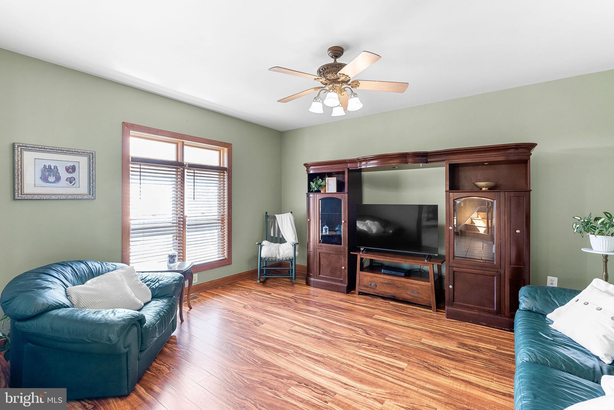 HERITAGE HEIGHTS - Residential