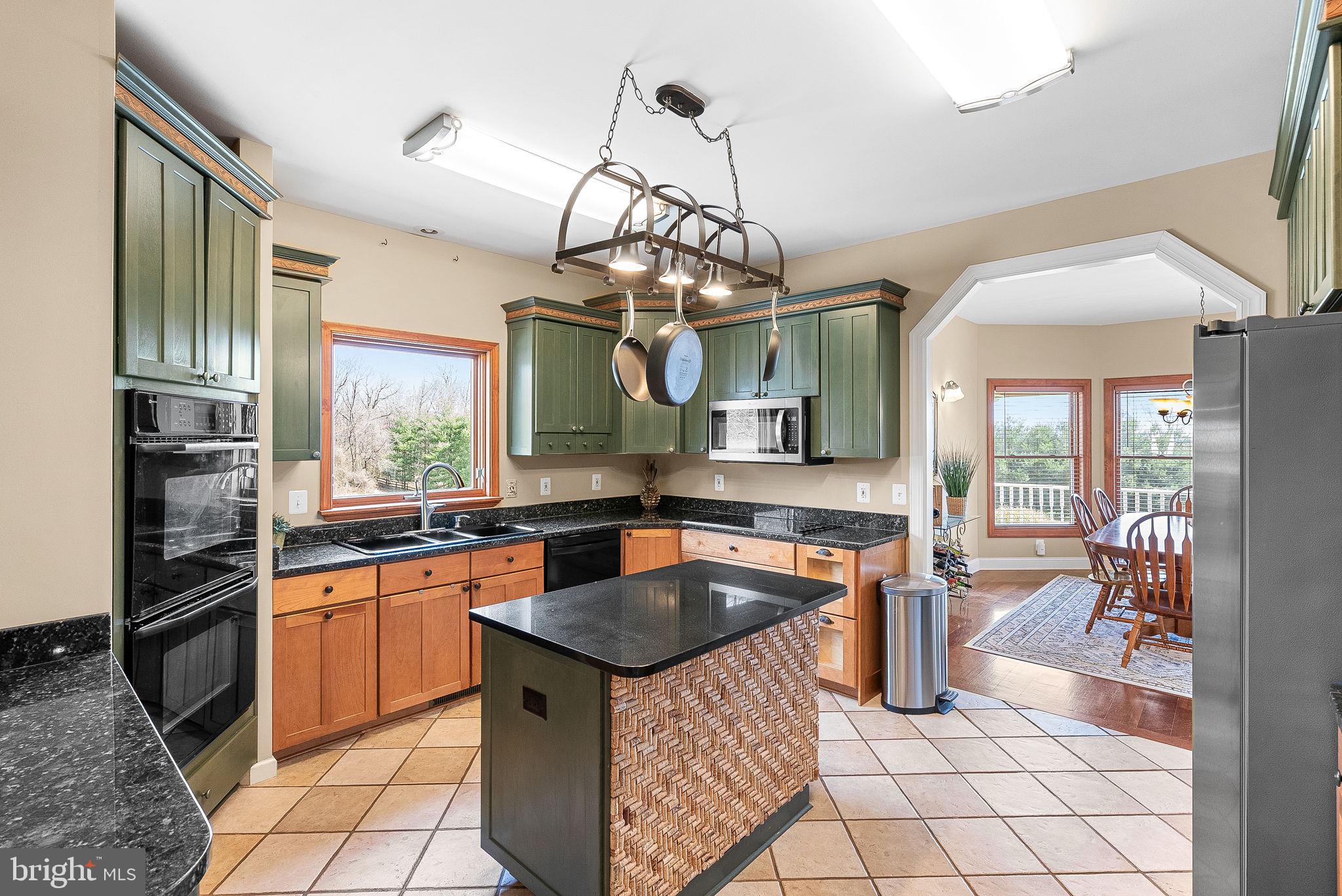 HERITAGE HEIGHTS - Residential