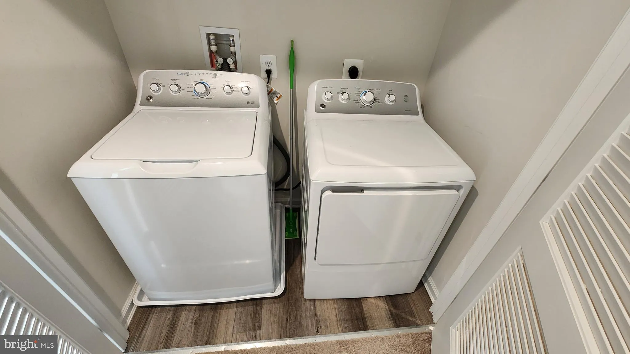 Elkton, Maryland 21921, United States, 3 Bedrooms Bedrooms, ,3 BathroomsBathrooms,Residential,Pending,26863