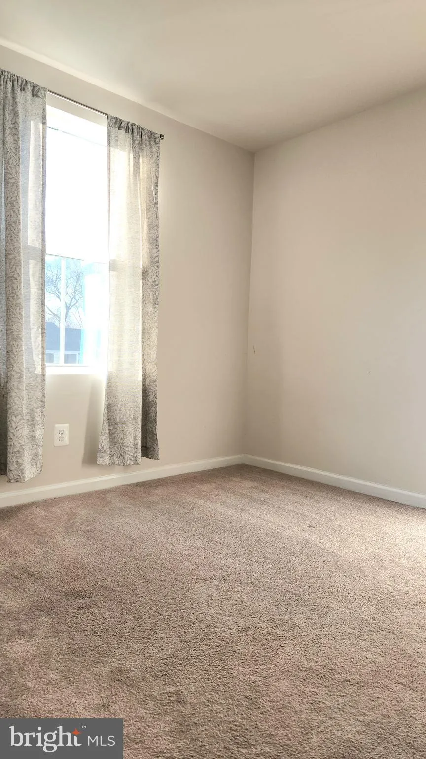 Elkton, Maryland 21921, United States, 3 Bedrooms Bedrooms, ,3 BathroomsBathrooms,Residential,Pending,26863