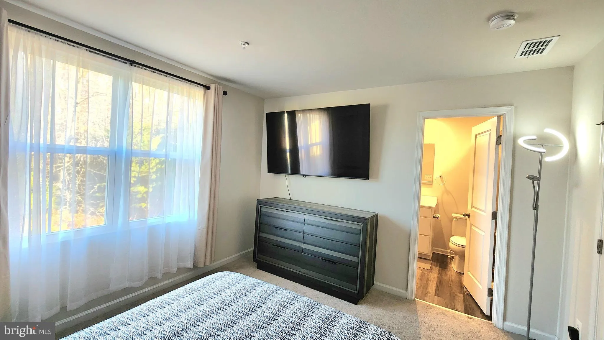 Elkton, Maryland 21921, United States, 3 Bedrooms Bedrooms, ,3 BathroomsBathrooms,Residential,Pending,26863