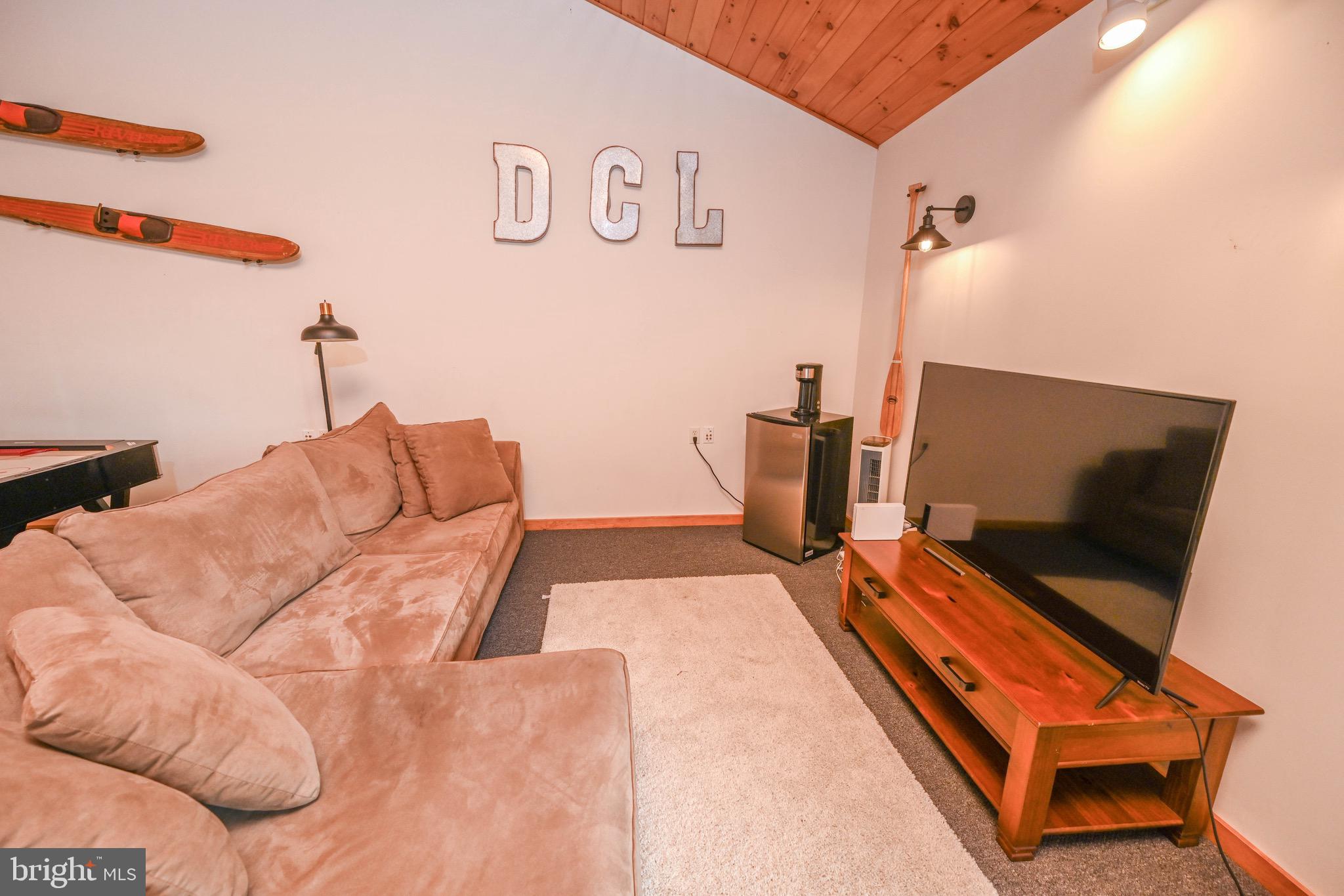 VALLEY VIEW - Residential