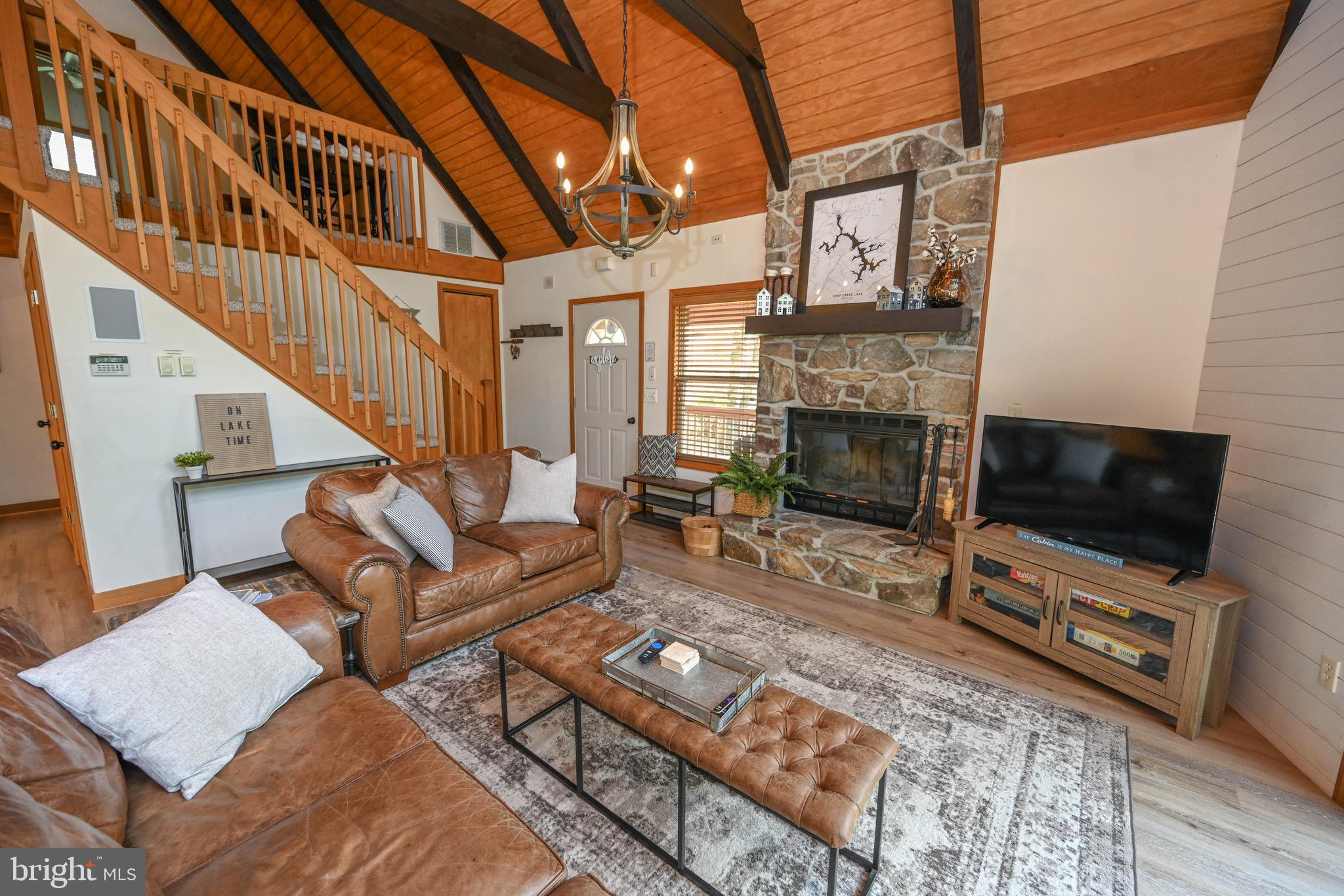 VALLEY VIEW - Residential