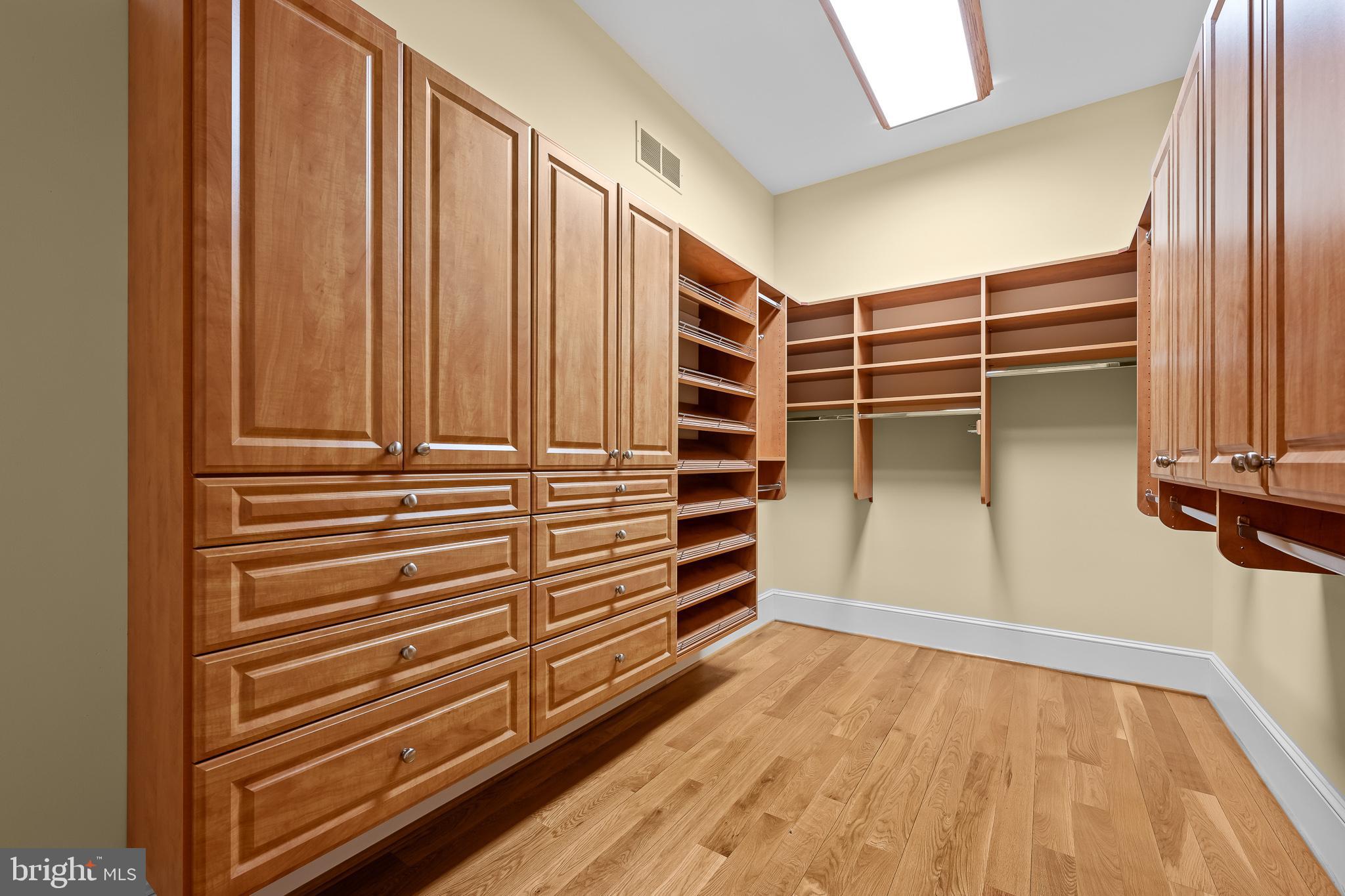 OWLS NEST - Residential