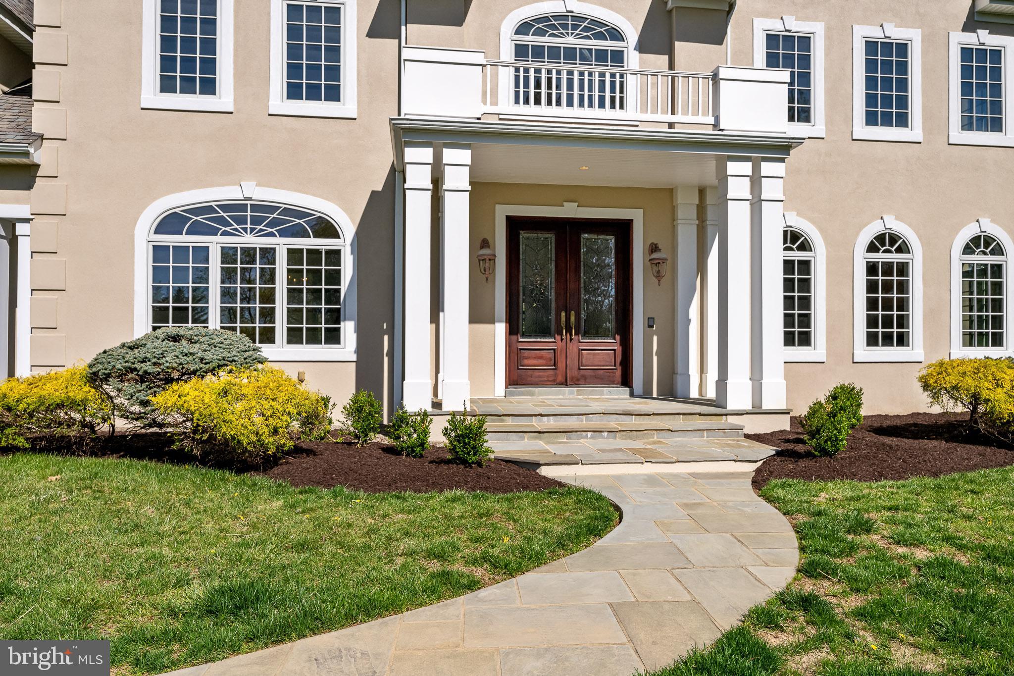 OWLS NEST - Residential