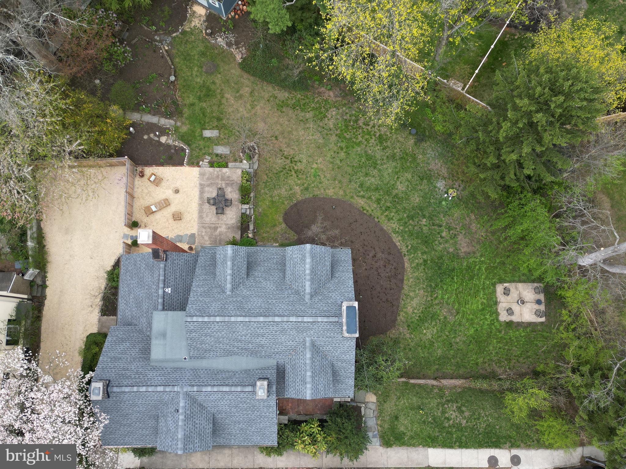 CHESTNUT HILL - Residential